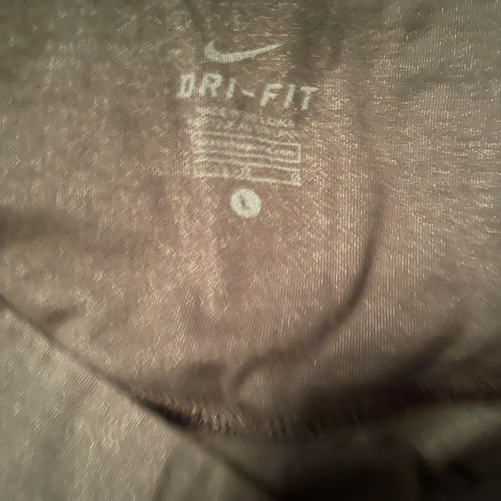 Nike cropped Capris